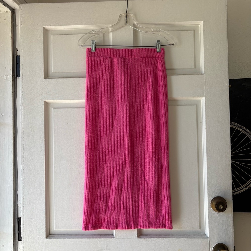 SHEIN Vibrant Pink Midi Skirt SB2
